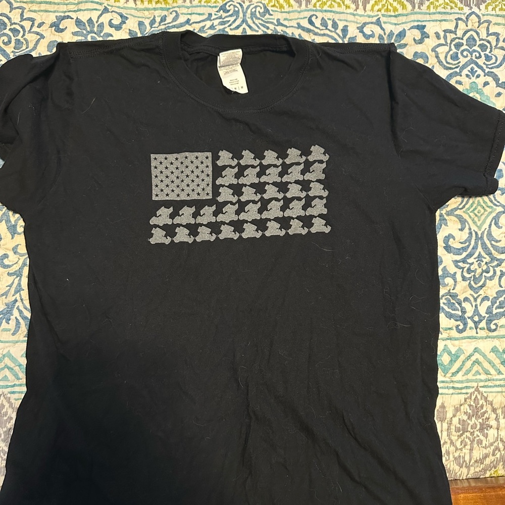 Gildan Black T-Shirt with Racing Graphic